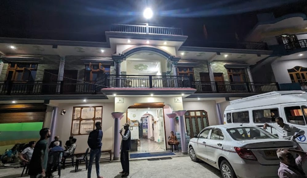 Hotel Center Palace(barkot)